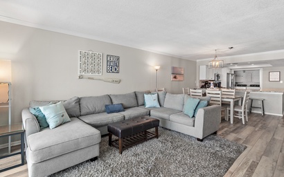 Shoreline Towers 1114 7