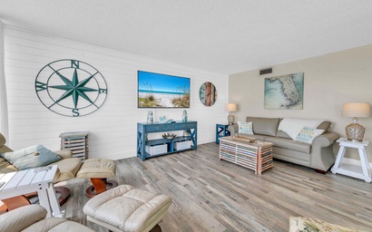 Edgewater Tower 2-611 7