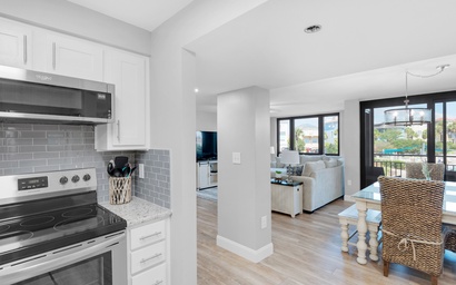 Enclave 201B- Two Pina Coladas 8