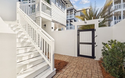 Stepping Stone Carriage House