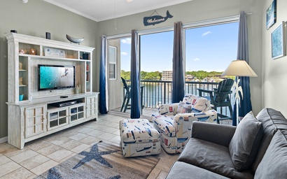 Palm Court Yacht Club 604