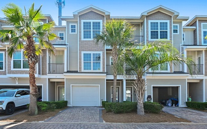 Driftwood Townhomes #6- Emerald Escape