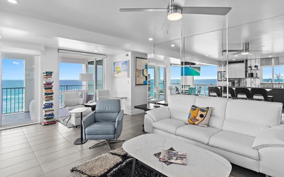 Shoreline Towers 2066 6