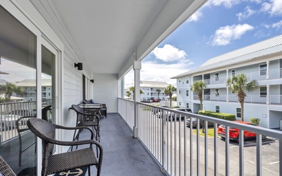 Beachside Villas 122- Sun for the Roses 6