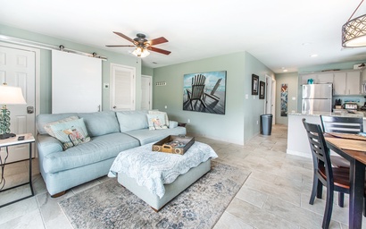 Beachside Villas 814 7