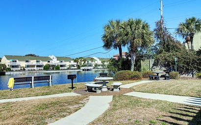 Shoreline Towers 1081 6