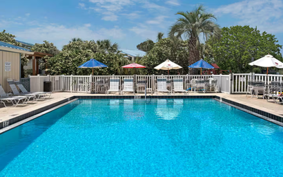 Chateau La Mer II #903 4