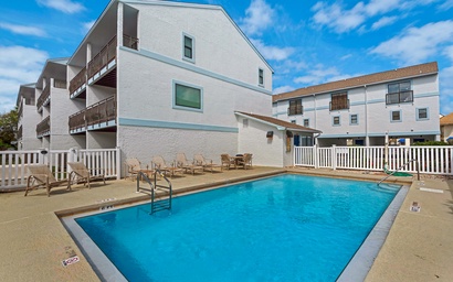 Costa Vista Townhouse #9 4