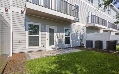 Driftwood Townhomes #4- Acres Away 2