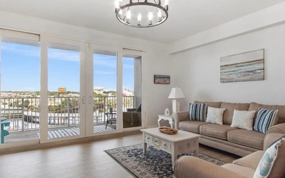 Laketown Wharf 318 7