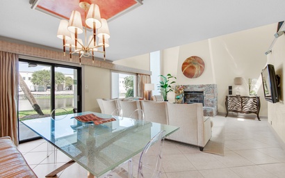 Shoreline Towers Townhouse 4-1 2