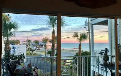 Beach Pointe 102- The Salty Seahorse