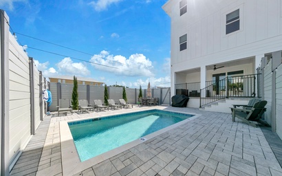 Golden Seashell East 7