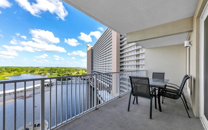 Laketown Wharf 731 2