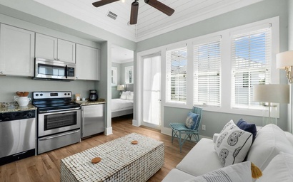 *Southern Seaside Carriage House 5