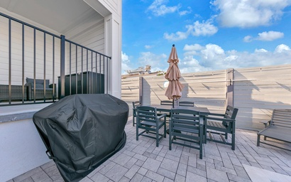 Golden Seashell West 8