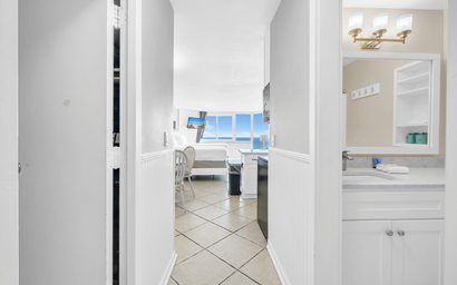 Top of the Gulf 813 7