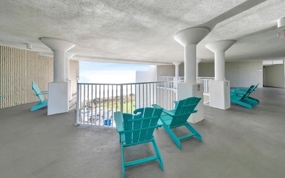 Top of the Gulf 811 5