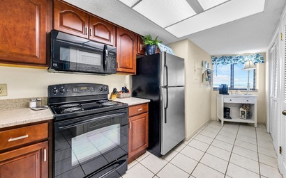 Edgewater #1400 - Emerald View 8