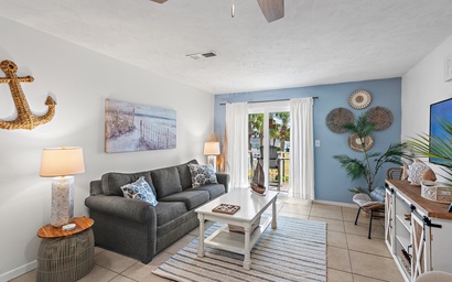 Tradewinds Condominium #28- At the Beach! 5