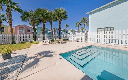 Sand Castles West T24 5