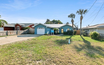 Manatee Summer House 4