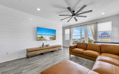 Golden Seashell West 6