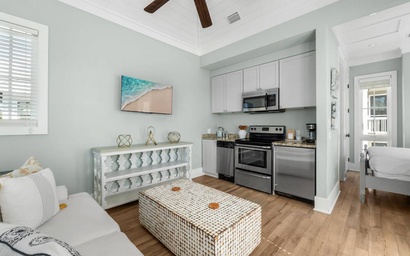 *Southern Seaside Carriage House 6