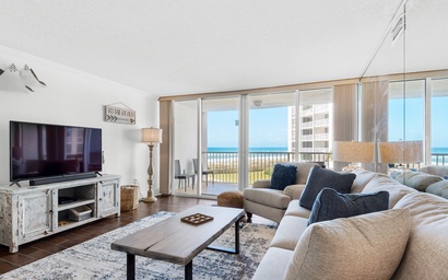 Shoreline Towers 1035 7