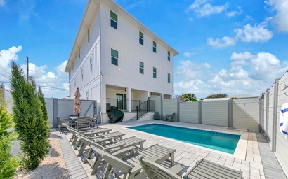 Golden Seashell East 3