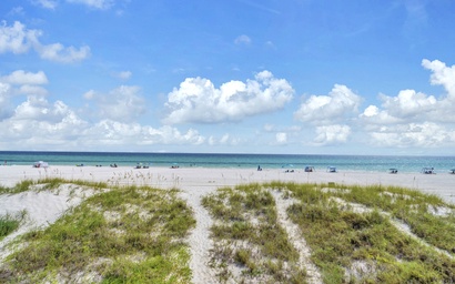 Charline at Shoreline Villas 4