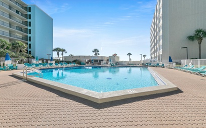 Top of the Gulf 811 4