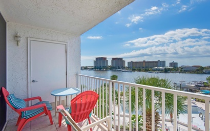 Dolphin Point #406C 4