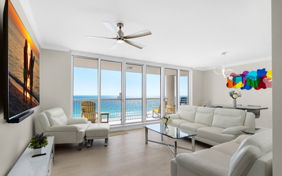 Silver Beach Towers 1003 West 8