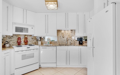 Shoreline Towers Townhouse 4-1 3