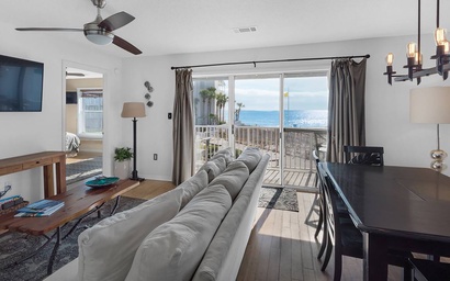 Beachside Villas 621 8