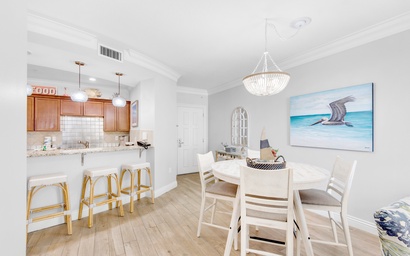 Emerald Grande W222- Rexford's BEACH Retreat 6