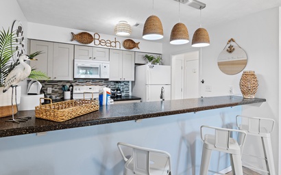 Tradewinds Condominium #28- At the Beach! 8