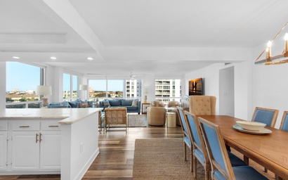 Shoreline Towers 1066 7