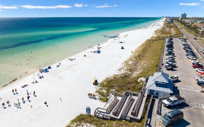 Driftwood Townhomes #3- Liv Salty 6