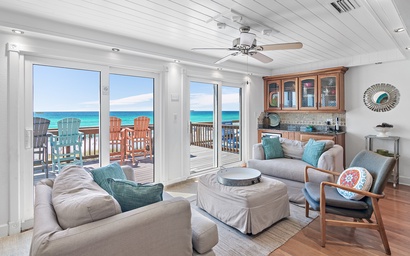 Featured Property Green Reef #8- Beachy Keen