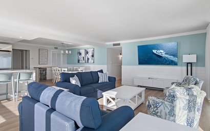 Shoreline Towers 1081 8