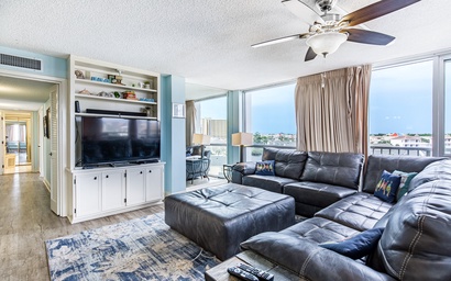 Shoreline Towers 3061 7