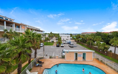 Sand Castles West T24 3