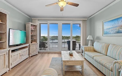 Laketown Wharf 329