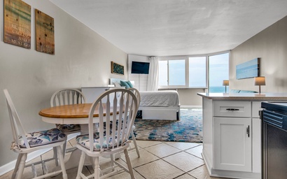 Top of the Gulf 813 8