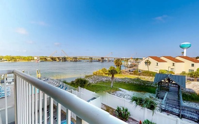 Palm Court Yacht Club 312A - Studio by the Sea