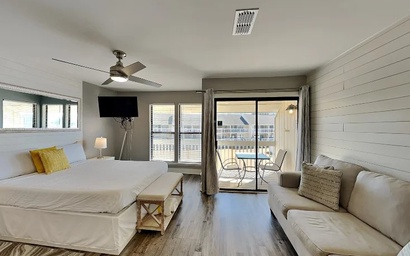 Sandpiper Cove 8242