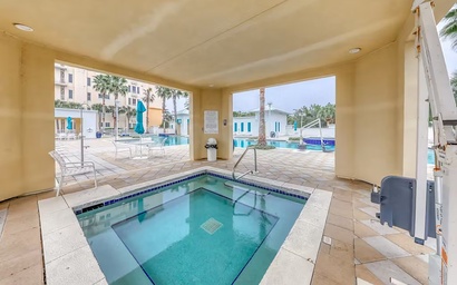 Carillon Beach Inn 310 4