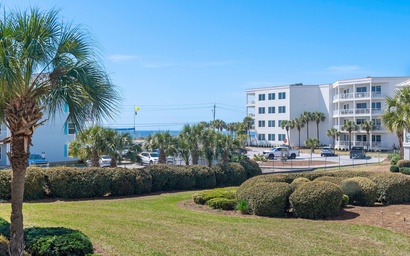 Pavilion Palms 103B 4